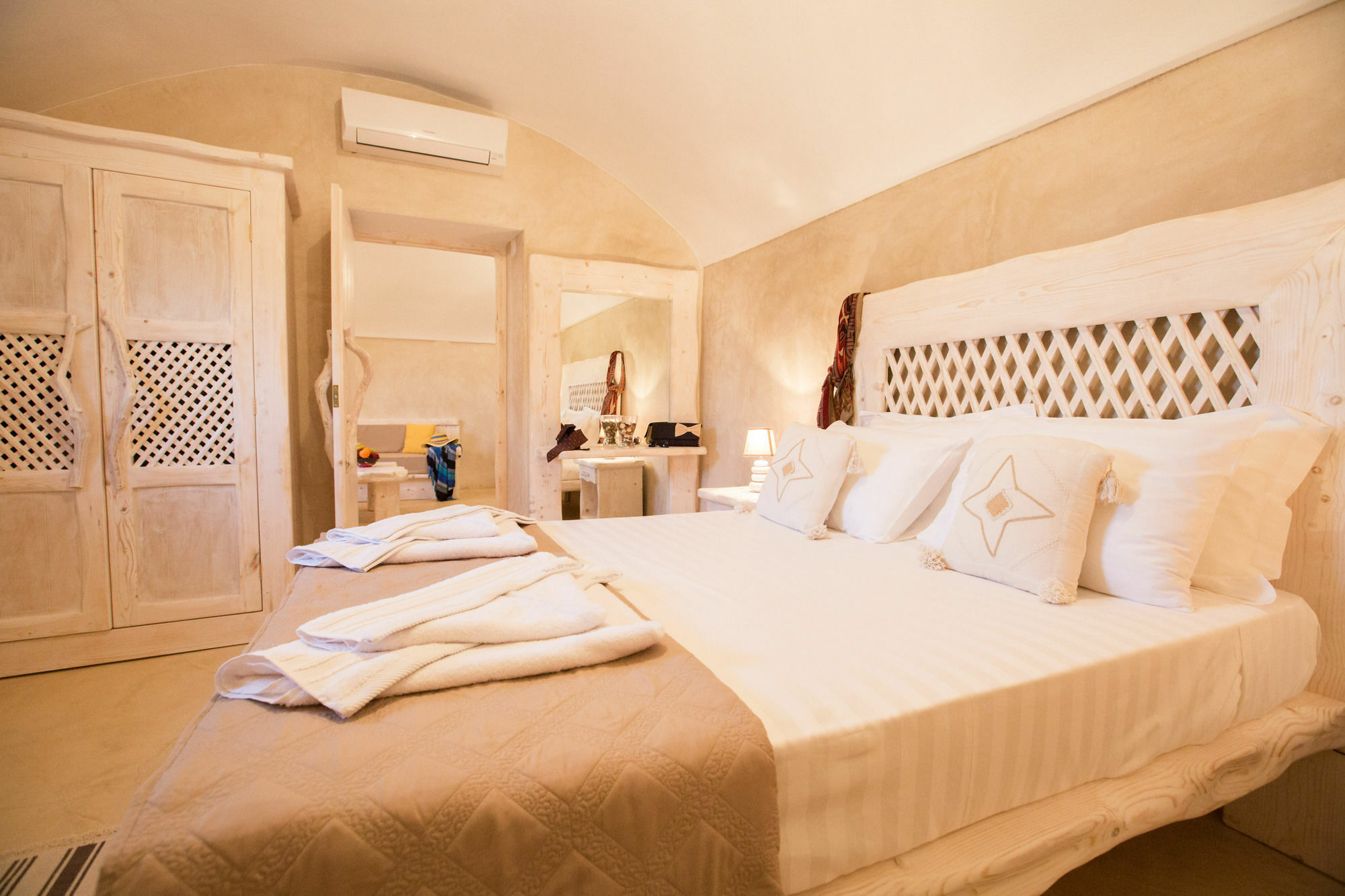 Love Nest Villa Akrotírion Exterior foto